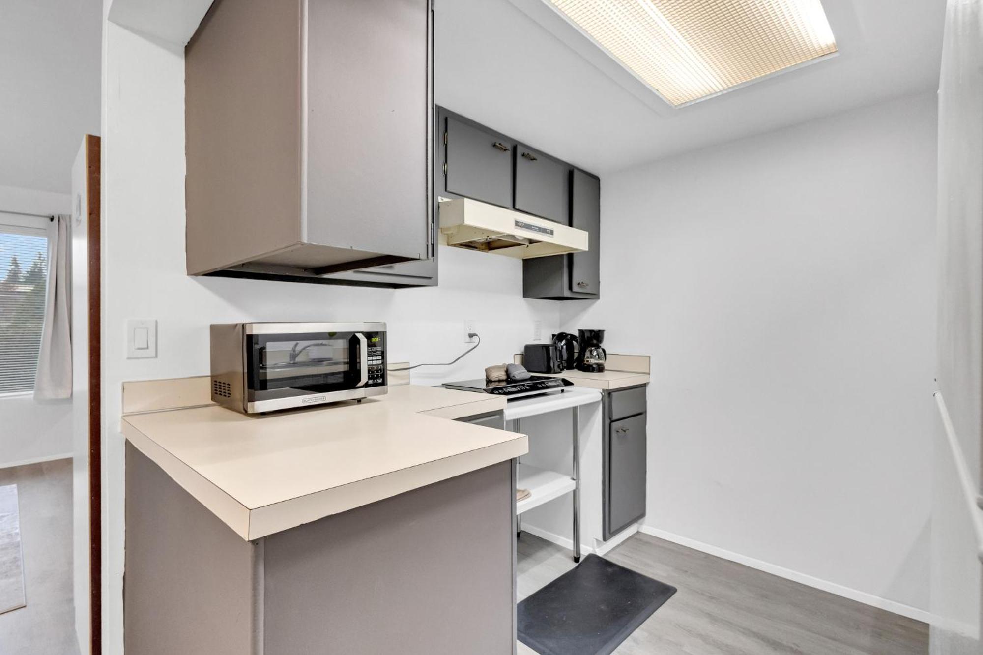Central Bellevue House 外观 照片